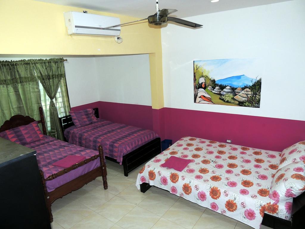 Hotel Turispanish Santa Marta  Exterior photo